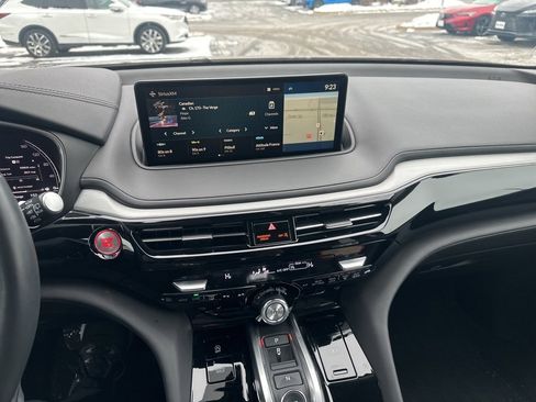 Used 2023 Acura MDX SH-AWD w/ Technology Package image 5