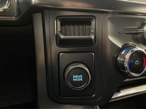 Used 2026 Ford F150 Lariat RWD image 38