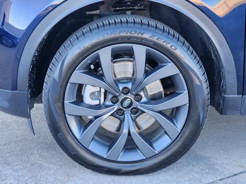 Certified 2023 Land Rover Discovery Sport SE image 11