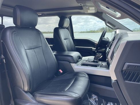 Used 2018 Ford F150 Lariat image 7