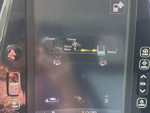 Used 2019 Toyota Prius Limited image 24