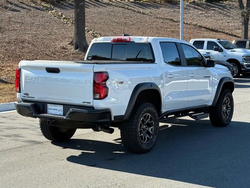 Used 2023 Chevrolet Colorado ZR2 w/ ZR2 Convenience Package III image 6