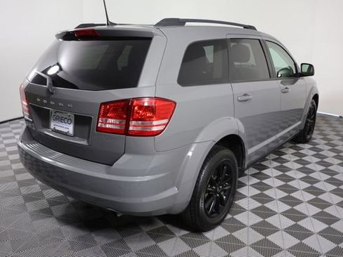 Used 2020 Dodge Journey SE w/ SE Popular Equipment Group FWD image 8