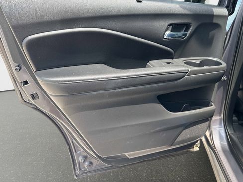 Used 2020 Honda Pilot Elite image 12