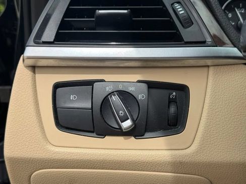 Used 2015 BMW 328i xDrive Sedan AWD/4WD image 14