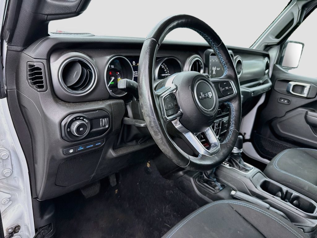 Certified 2023 Jeep Wrangler Unlimited Rubicon 4xe w/ Steel Bumper Group AWD/4WD image 10