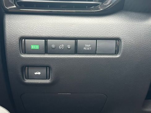 New 2025 Nissan Sentra SV w/ SV Premium Package image 15