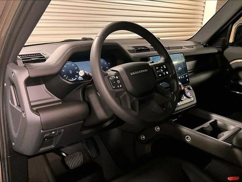Certified 2026 Land Rover Defender 110 S AWD/4WD image 24