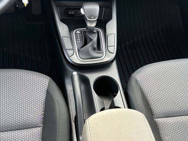 Used 2025 Kia Soul LX w/ LX Technology Package FWD image 33