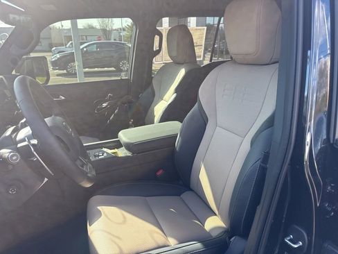 New 2026 Lexus GX 550 image 9