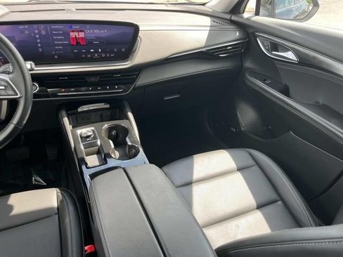 Used 2025 Buick Envision Preferred AWD/4WD image 16