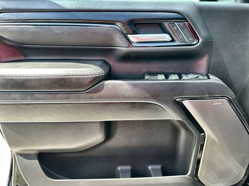 Certified 2025 GMC Sierra 2500 AT4X w/ AT4X AEV Edition image 23