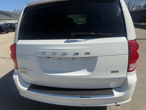 Used 2013 Dodge Grand Caravan SXT w/ Rear Park Assist Pkg image 7