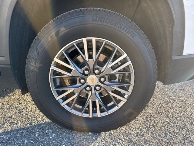Certified 2026 Chevrolet Traverse LT w/ Driver Confidence Package FWD image 10