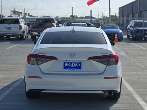 Certified 2024 Honda Civic Sport image 5