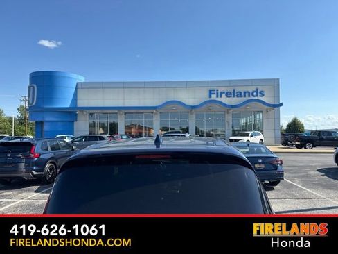 Used 2019 Chrysler Pacifica Touring Plus w/ S Appearance Package FWD image 7