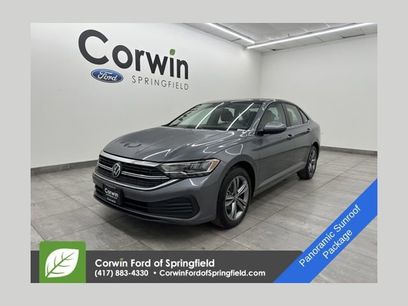 Used 2024 Volkswagen Jetta SE w/ Panoramic Sunroof Package