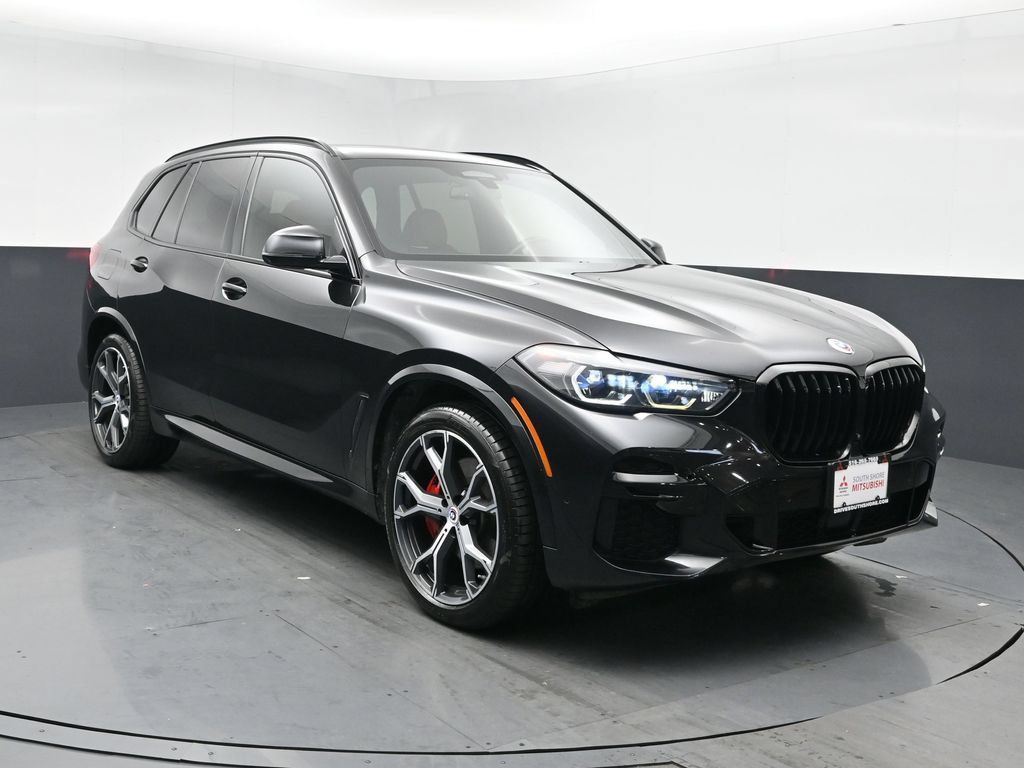 Used 2023 BMW X5 xDrive40i w/ M Sport Edition AWD/4WD image 2