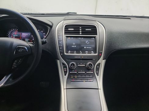 Used 2016 Lincoln MKX Premiere w/ Cargo Accessories Package image 28