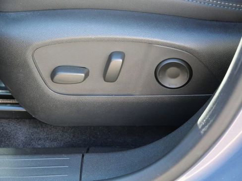Used 2024 Chevrolet Equinox EV LT FWD image 12