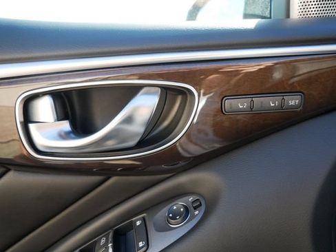 Used 2018 INFINITI Q50 Luxe w/ Sensory Package (Luxe) AWD/4WD image 14