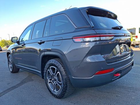 Certified 2022 Jeep Grand Cherokee Trailhawk w/ ADV Protech Group II image 4