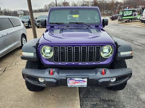 New 2026 Jeep Wrangler Unlimited Rubicon AWD/4WD image 2