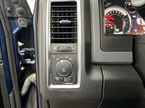 Used 2019 RAM 1500 Big Horn AWD/4WD image 18