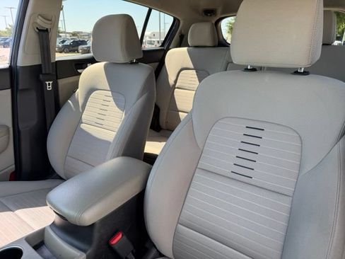 Used 2021 Kia Sportage LX w/ LX Fwd Popular Package image 10