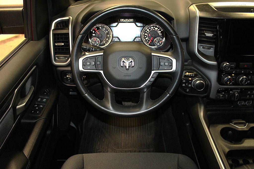 Used 2022 RAM 1500 Big Horn AWD/4WD image 13