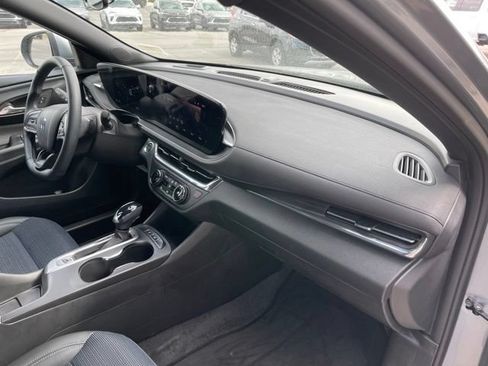 Certified 2026 Buick Envista Sport Touring w/ Convenience I Package FWD image 17