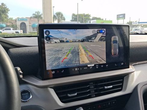 Used 2025 Ford Explorer Active RWD image 20