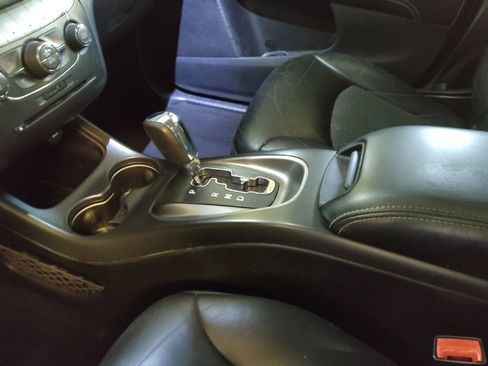 Used 2015 Dodge Journey Crossroad w/ Flexible Seating Group image 26