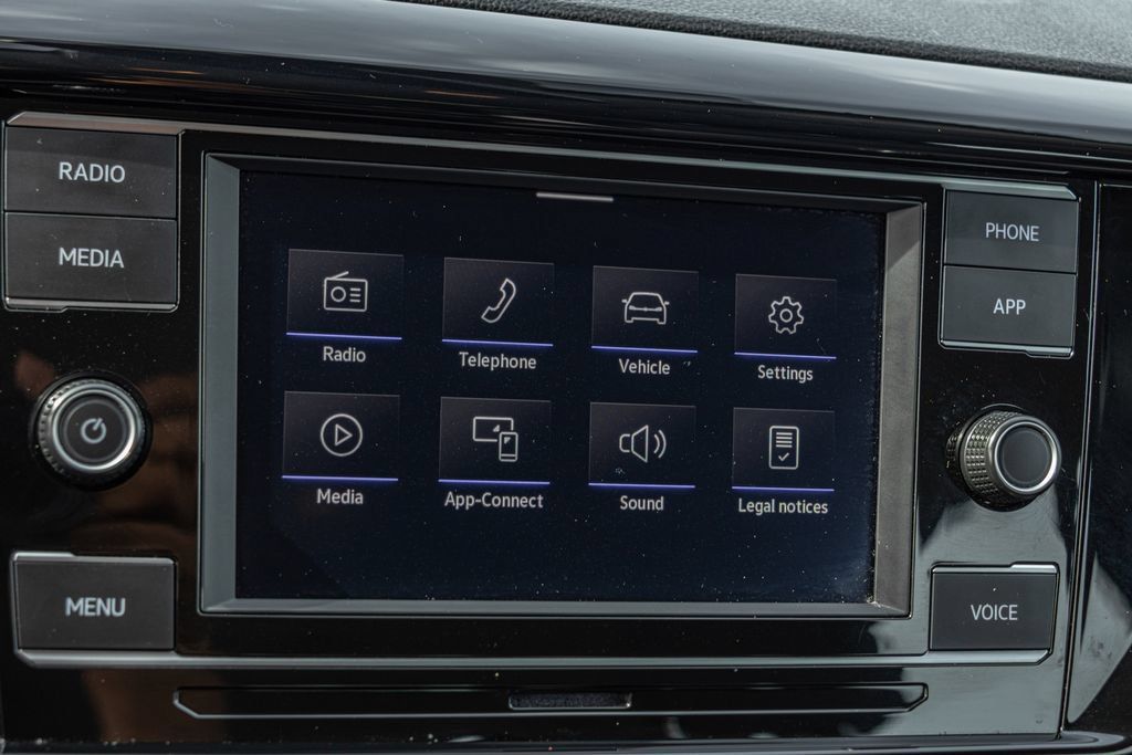 Certified 2024 Volkswagen Taos S FWD image 17