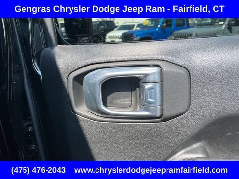 Used 2023 Jeep Wrangler Unlimited Sport AWD/4WD image 23