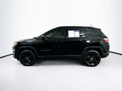 Used 2018 Jeep Compass Latitude w/ Popular Equipment Group AWD/4WD image 5