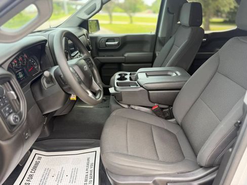 Used 2021 Chevrolet Silverado 1500 Custom Trail Boss w/ Safety Confidence Package AWD/4WD image 9