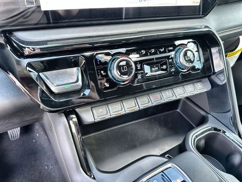 New 2026 GMC Sierra 1500 AT4X image 27