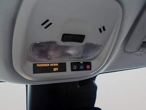 Certified 2024 Chevrolet Trax LT FWD image 33