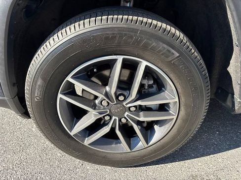 Used 2020 Jeep Grand Cherokee Limited AWD/4WD image 27