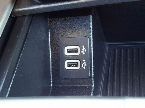 Used 2020 Ford F150 Lariat w/ Equipment Group 502A Luxury image 25