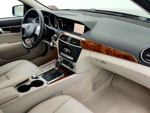 Used 2013 Mercedes-Benz C 300 4MATIC Sedan image 25