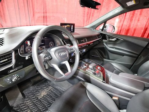 Used 2018 Audi Q7 3.0T Premium Plus w/ Premium Plus Package AWD/4WD image 12