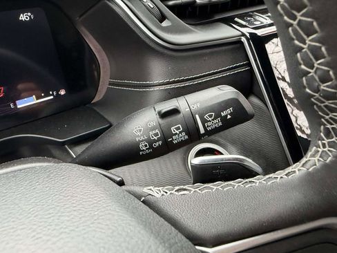 Used 2023 Jeep Grand Cherokee L Laredo AWD/4WD image 36