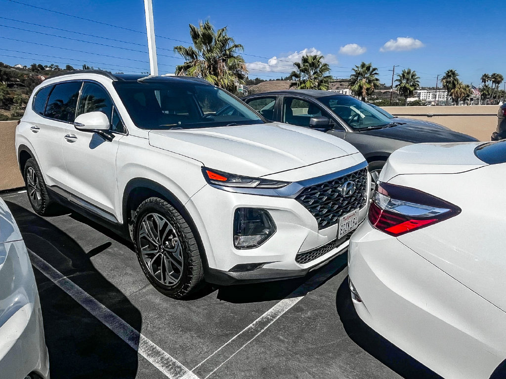 Used 2019 Hyundai Santa Fe Limited AWD/4WD image 2