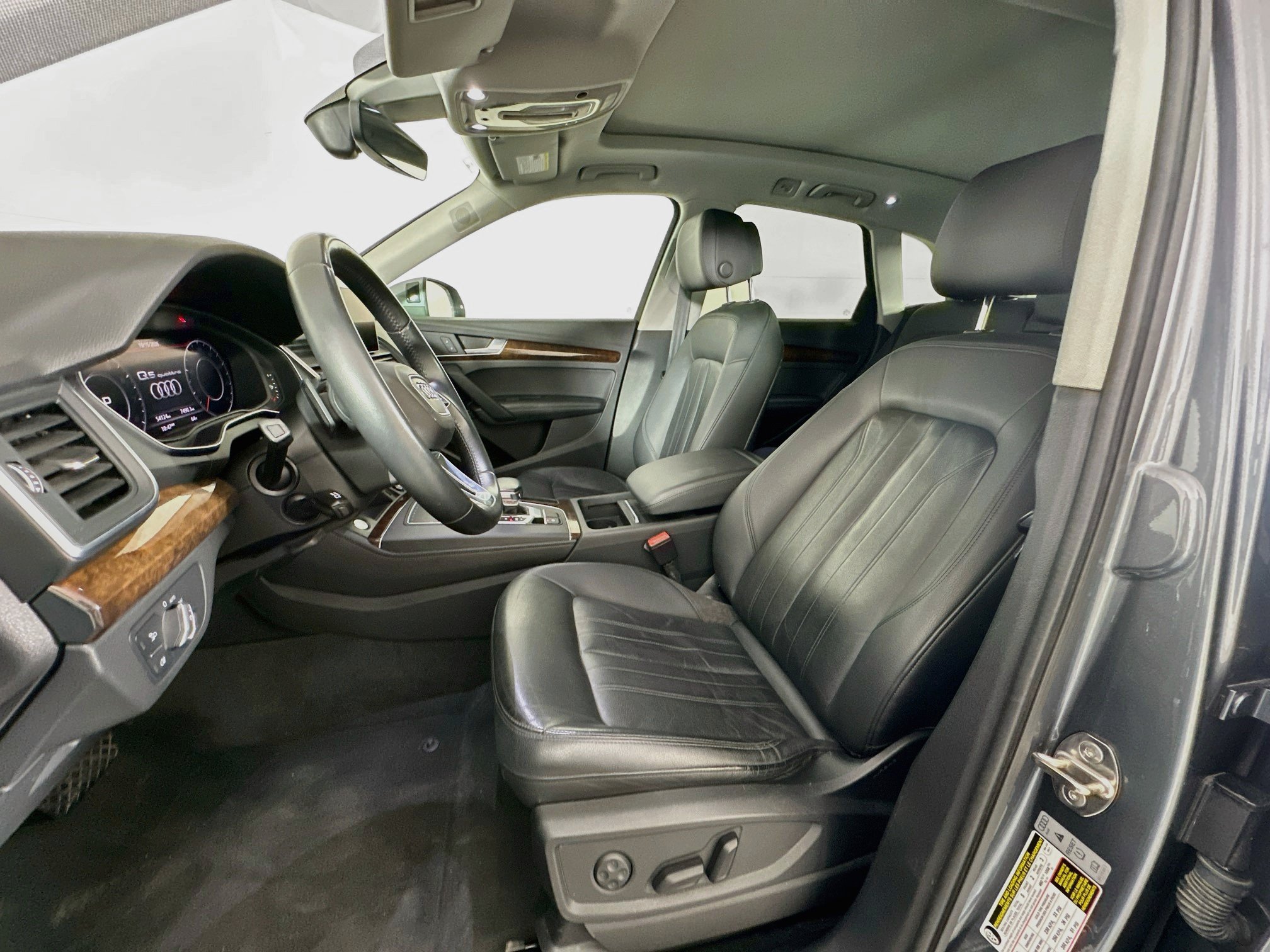 Used 2020 Audi Q5 2.0T Premium Plus AWD/4WD image 13