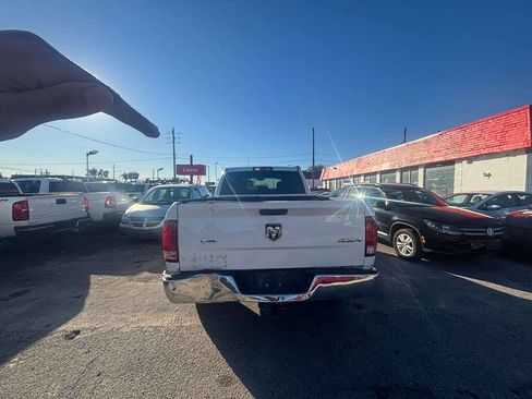 Used 2018 RAM 1500 Tradesman w/ Chrome Appearance Group image 4