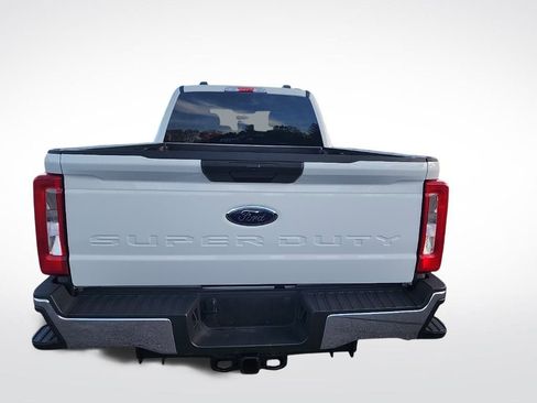 Used 2025 Ford F250 XLT image 6