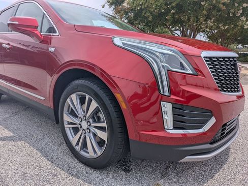 Used 2024 Cadillac XT5 Premium Luxury w/ Technology Package FWD image 10