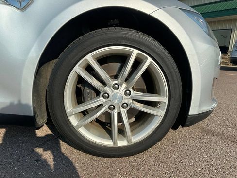 Used 2013 Tesla Model S Performance RWD image 37